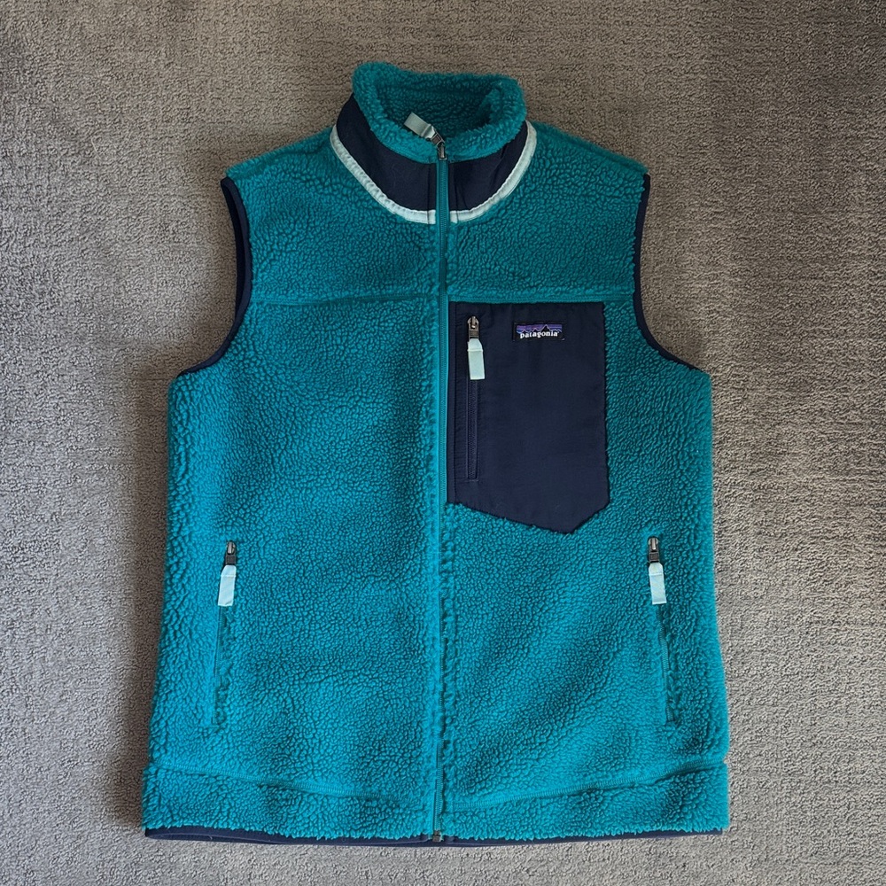 Patagonia women’s retro pile fleece